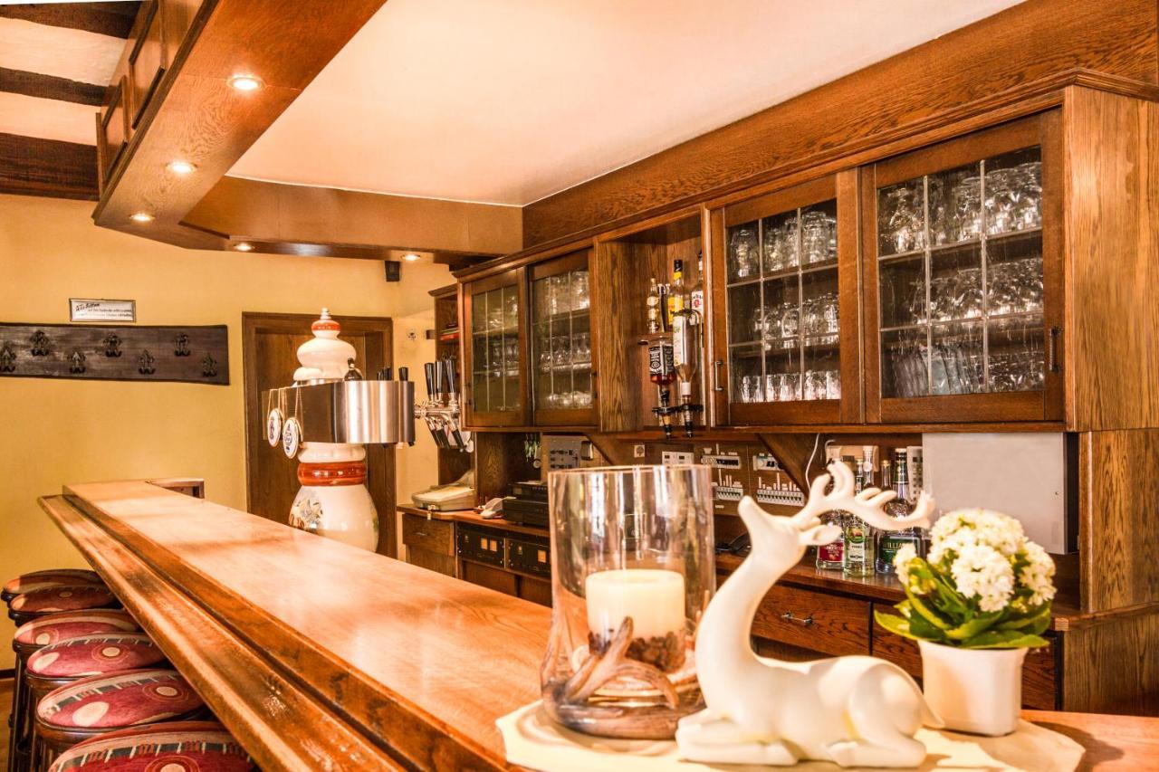 Hotel- Restaurant Zum Hirsch Großenlüder Dış mekan fotoğraf