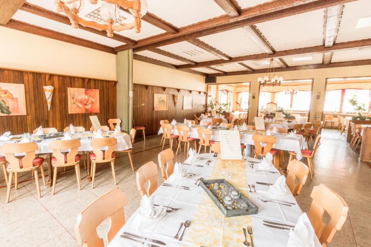 Hotel- Restaurant Zum Hirsch Großenlüder Dış mekan fotoğraf