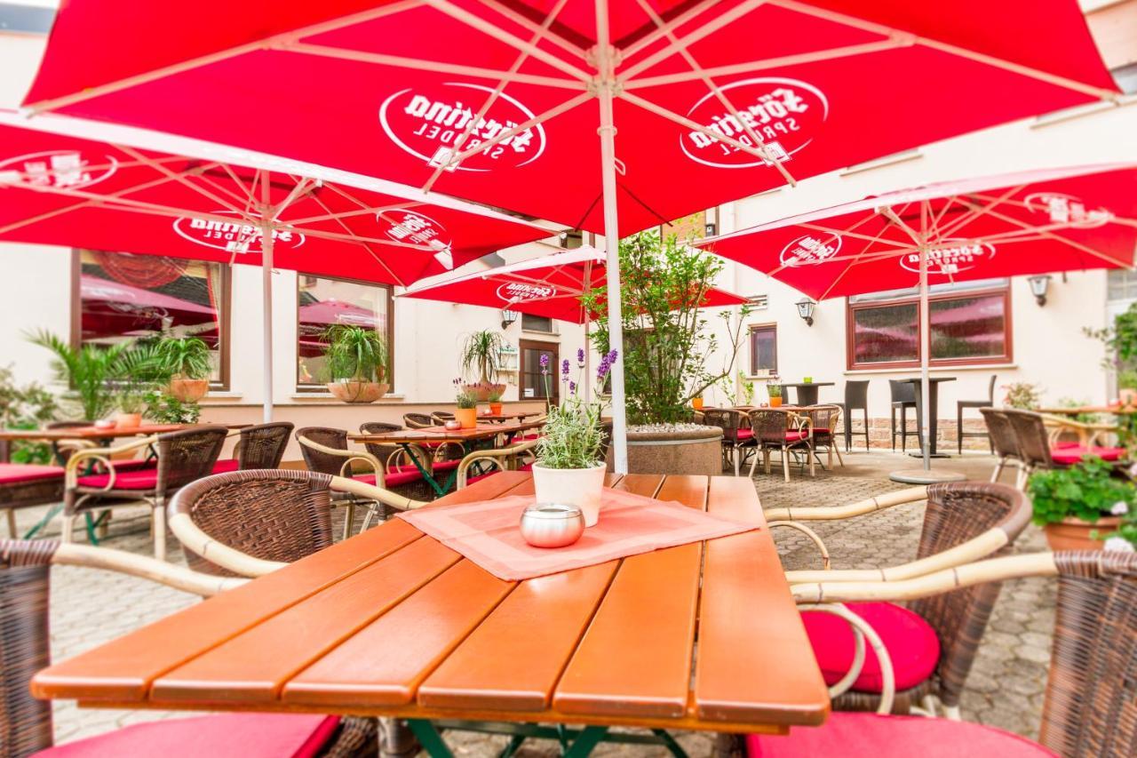 Hotel- Restaurant Zum Hirsch Großenlüder Dış mekan fotoğraf